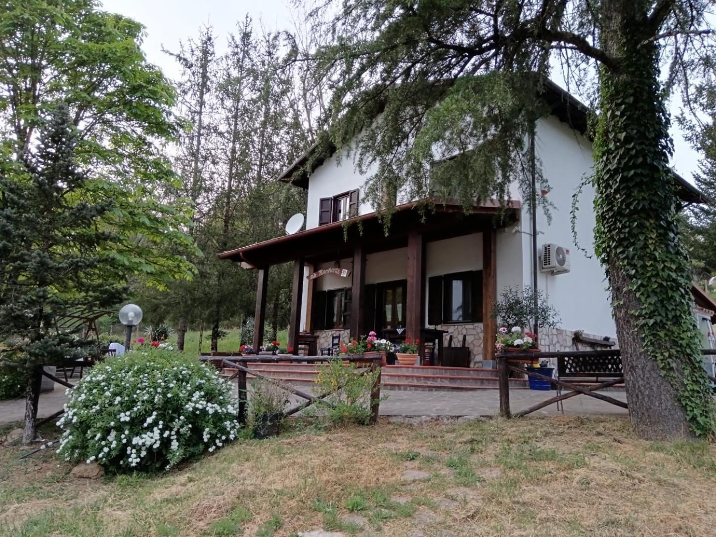 Bed And Breakfast Margherita & Home Restaurant Gerano Exteriér fotografie